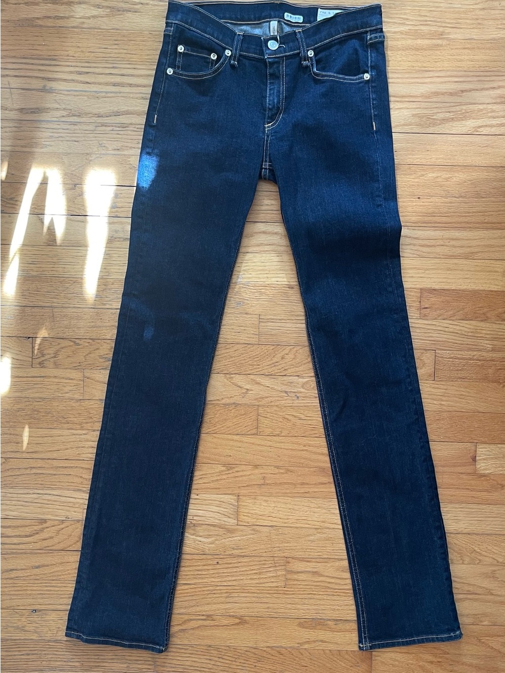 Rag & Bone excellent size 28 jeans!
